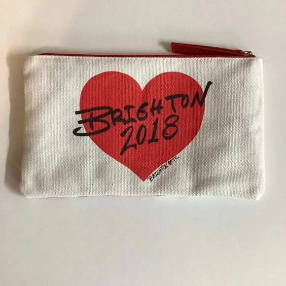Brighton Fashionista Canvas Pouch Makeup Cosmetic Bag 2018 Zipper Heart. New - Picture 2 of 3